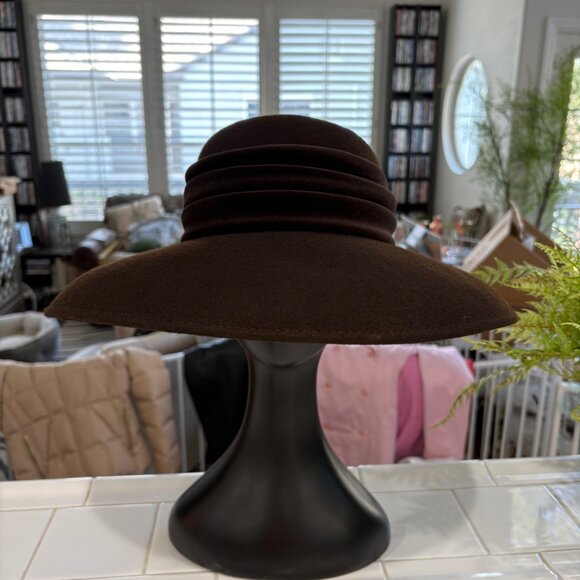 Gilded Age Vintage Fashion – Laura Ashley Brown Felt & Velvet Hat - Picture 2 of 6
